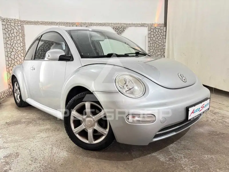 2004 Volkswagen BEETLE