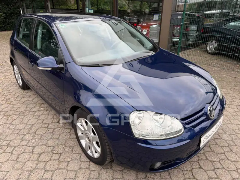 2004 Volkswagen GOLF