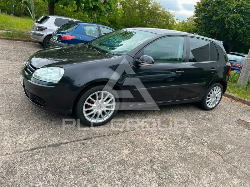 2004 Volkswagen GOLF