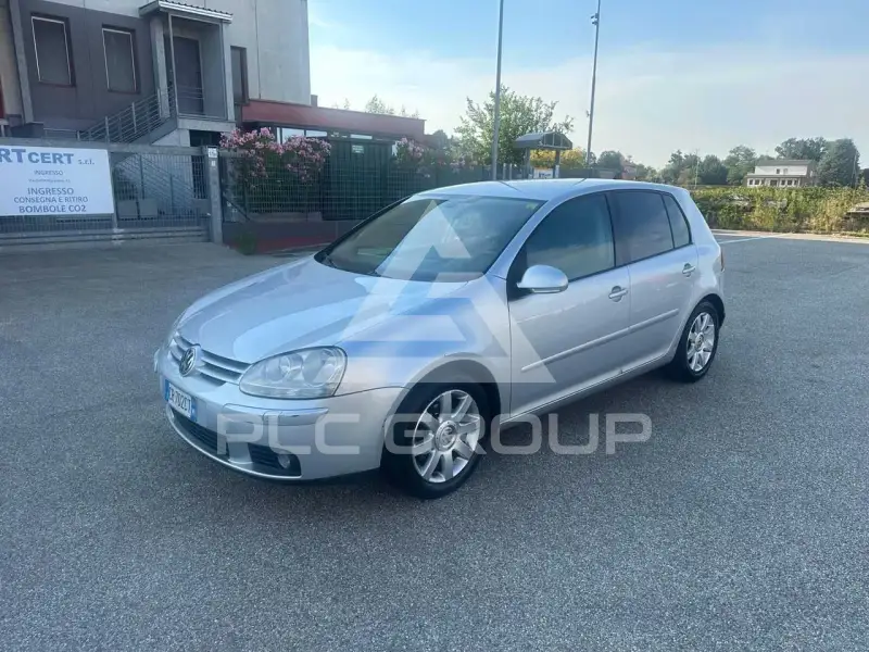 2004 Volkswagen GOLF