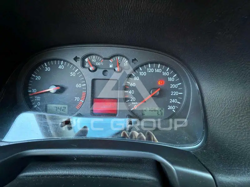 2004 Volkswagen GOLF