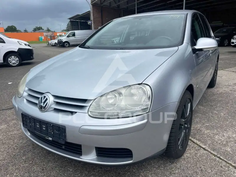 2004 Volkswagen GOLF