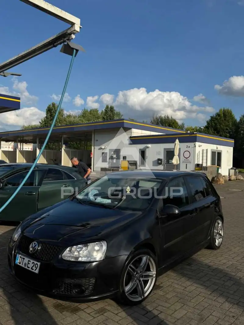 2004 Volkswagen GOLF