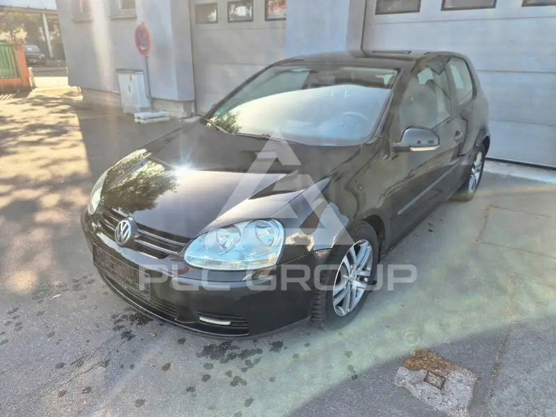 2004 Volkswagen GOLF