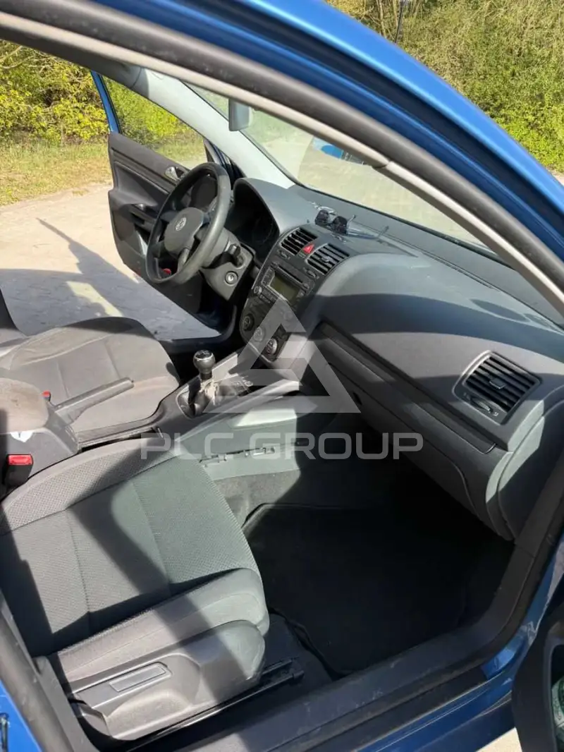 2004 Volkswagen GOLF