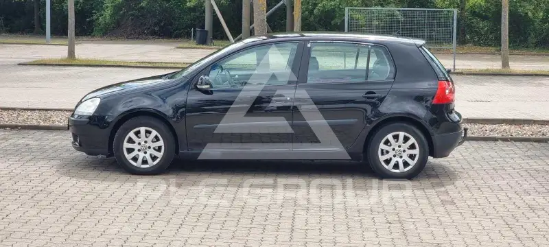 2004 Volkswagen GOLF