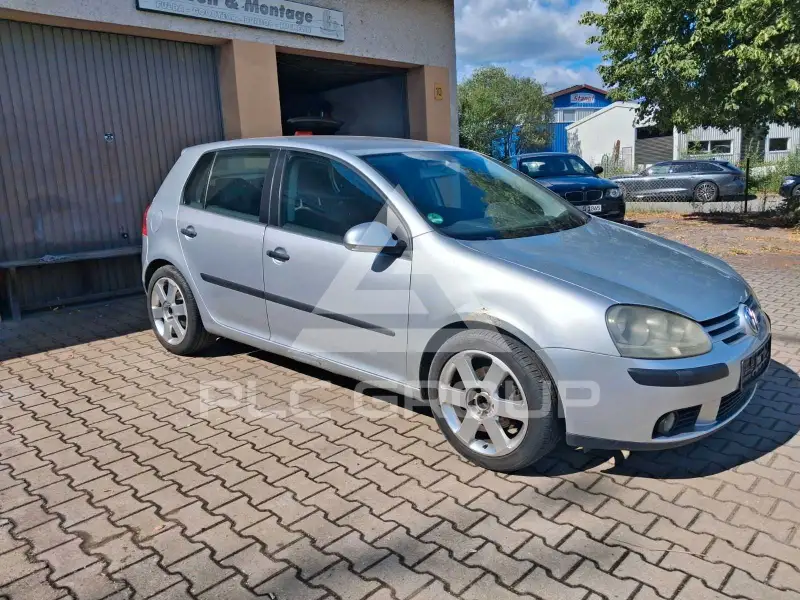 2004 Volkswagen GOLF