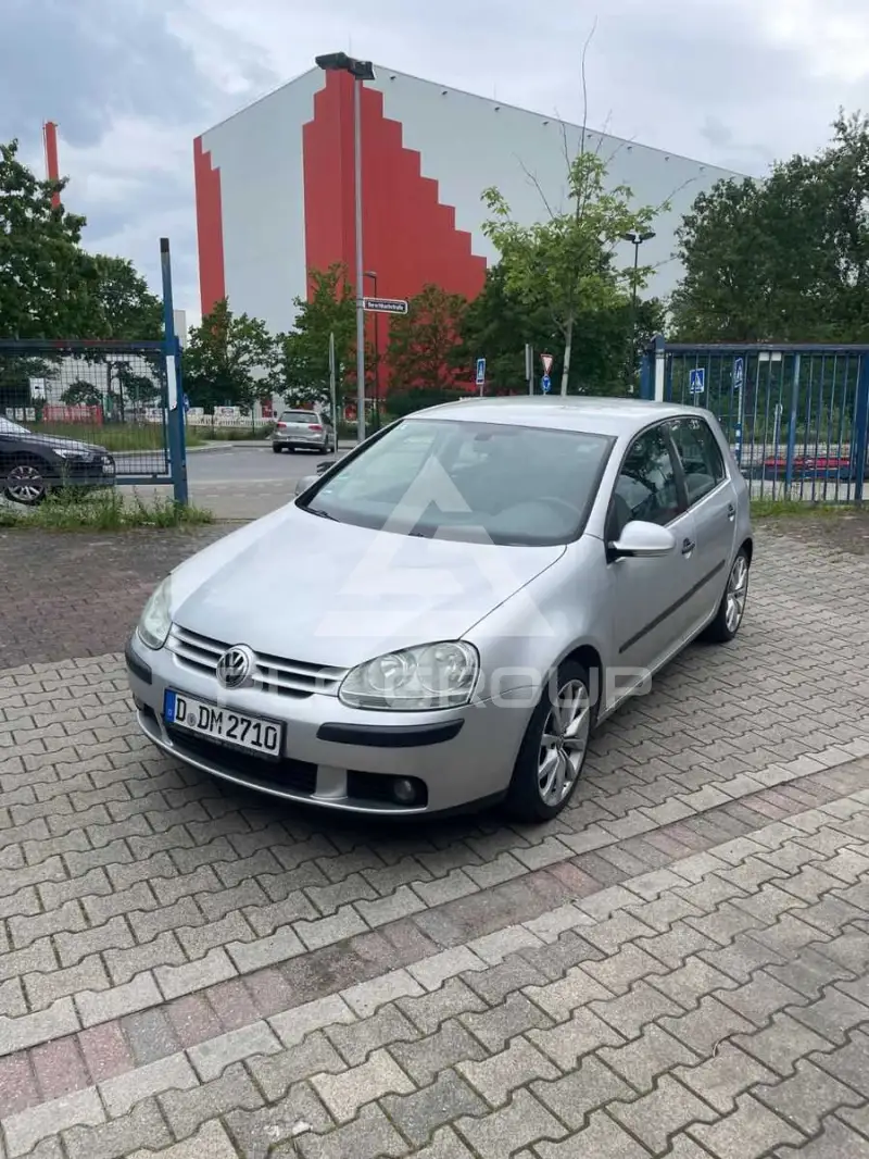 2004 Volkswagen GOLF