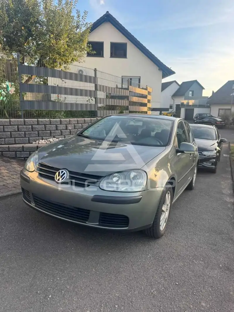 2004 Volkswagen GOLF