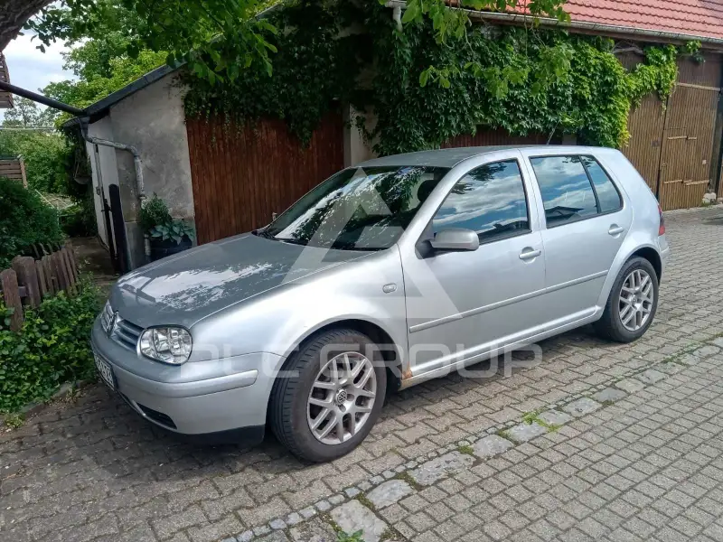 2004 Volkswagen GOLF