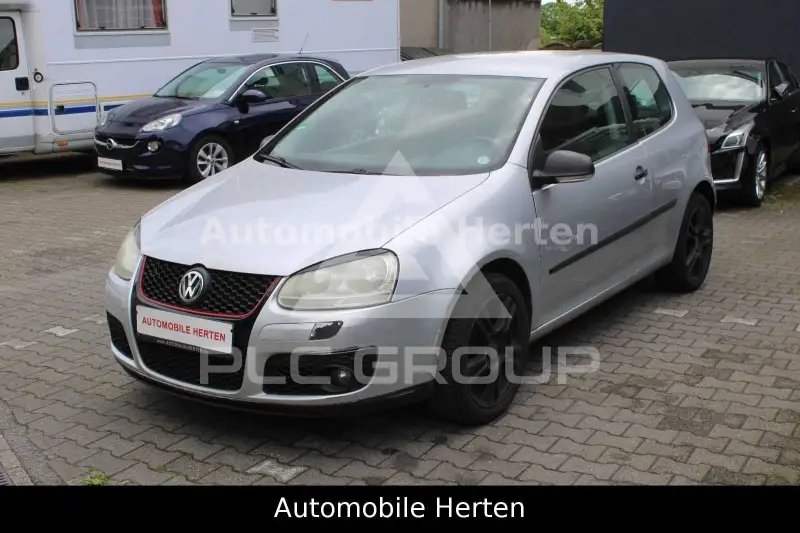 2004 Volkswagen GOLF