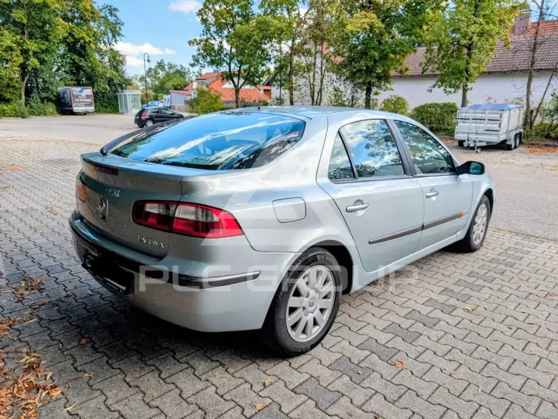 2004 Renault Laguna
