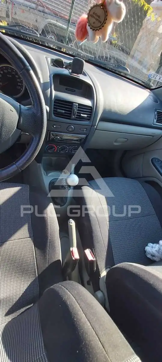 2004 Renault Clio