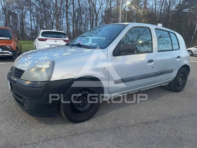 2004 Renault Clio