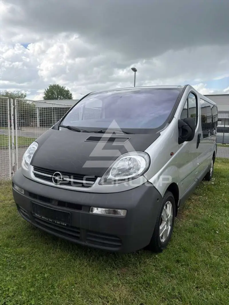 2004 Opel Vivaro