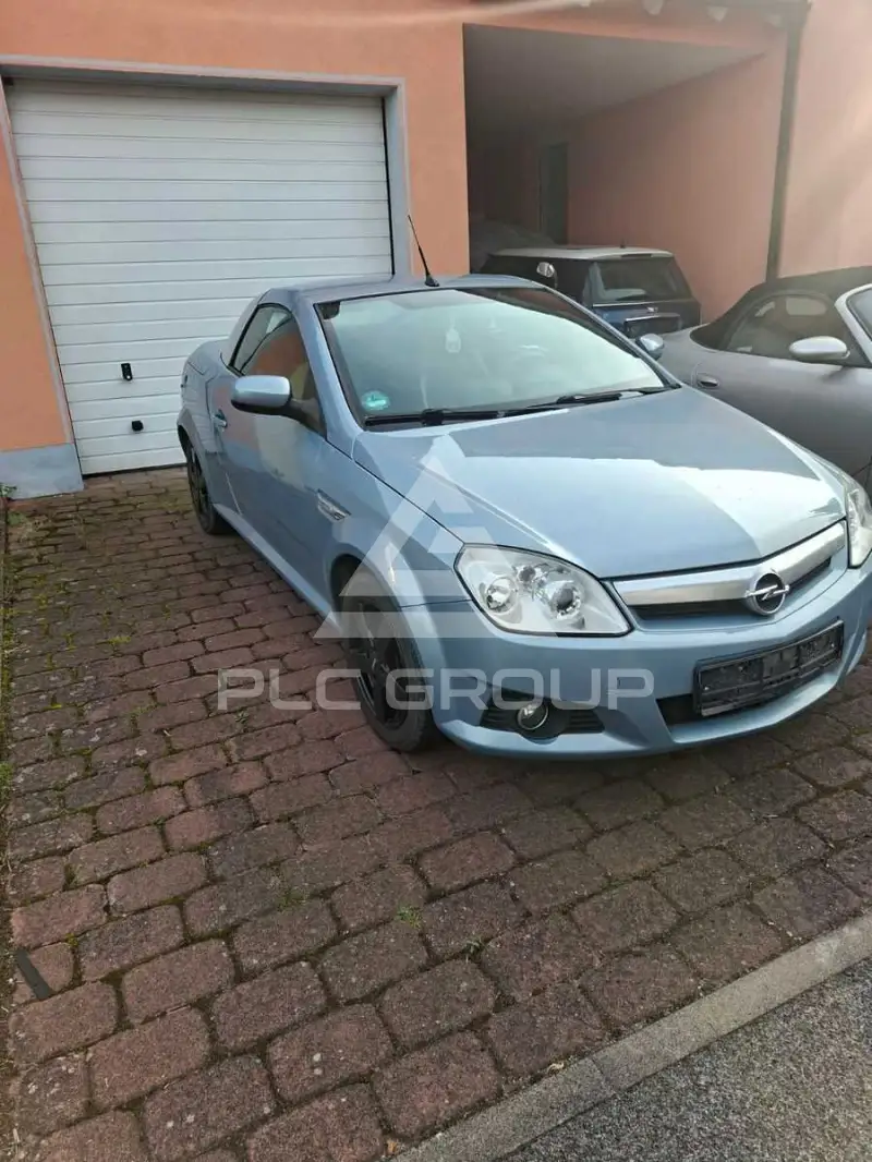 2004 Opel Tigra