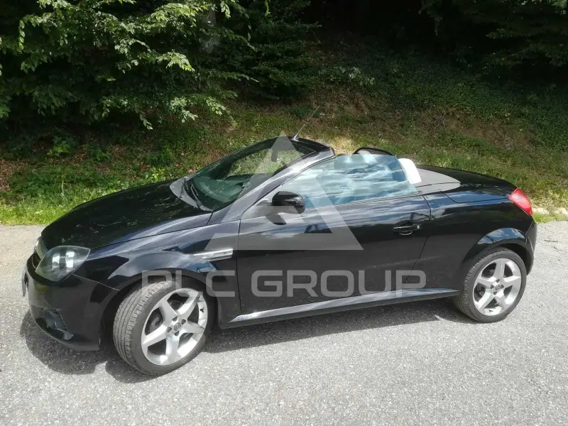 2004 Opel Tigra