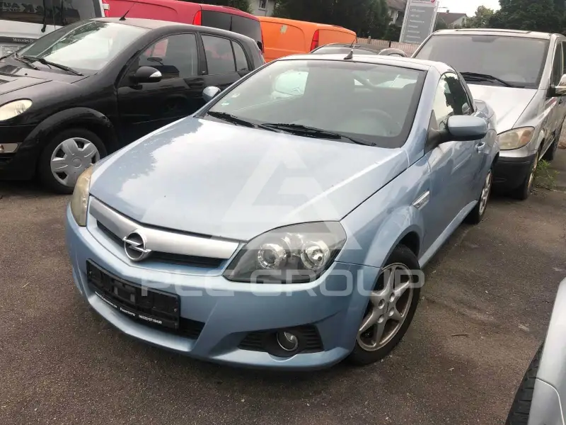 2004 Opel Tigra