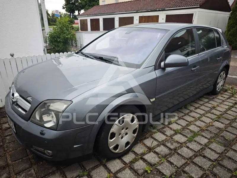 2004 Opel Signum