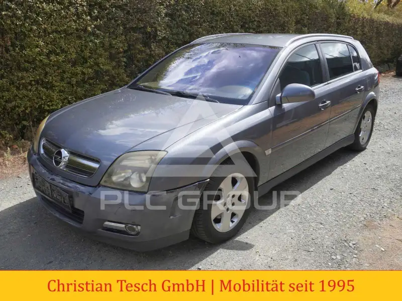 2004 Opel Signum