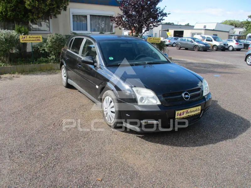 2004 Opel Signum