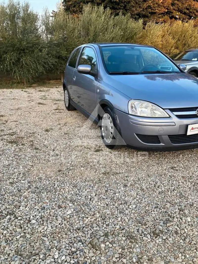 2004 Opel Corsa