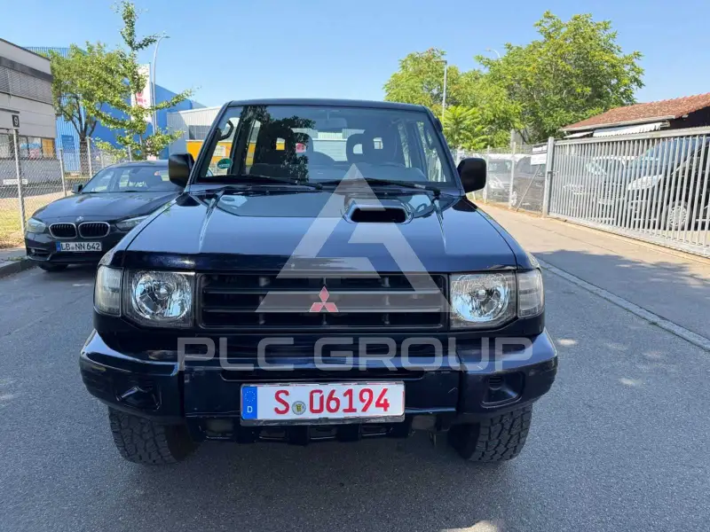 2005 Mitsubishi PAJARO