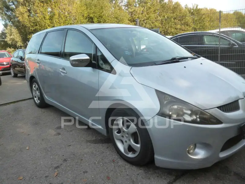 2005 Mitsubishi Grandis