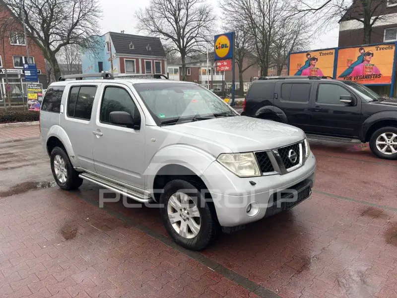 2005 Nissan PATHFINDER