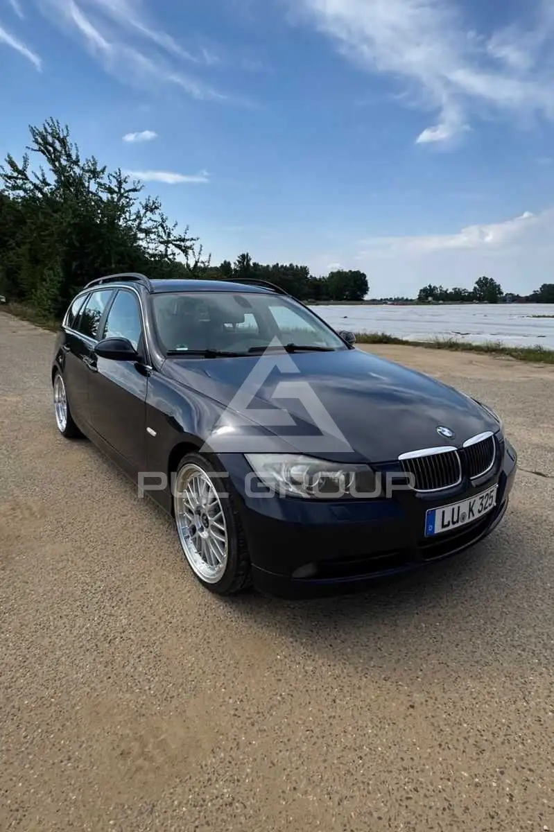 2005 BMW 325