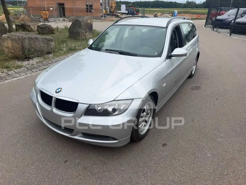 2005 BMW 325
