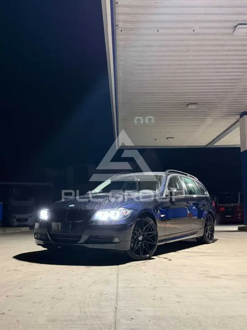 2005 BMW 325