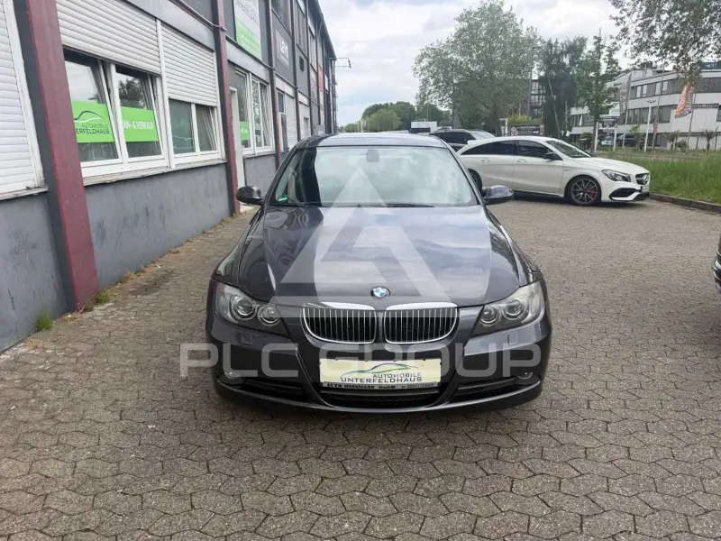 2005 BMW 325