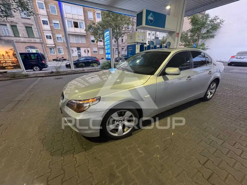 2005 BMW 523