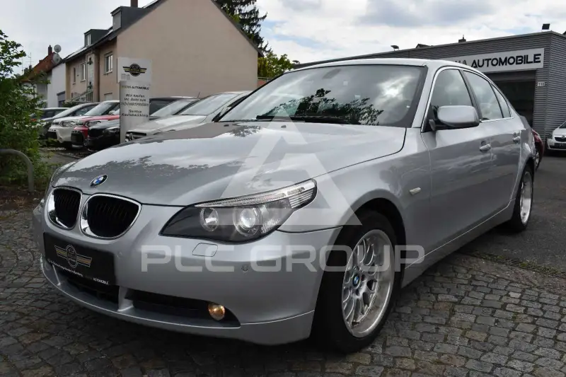2005 BMW 523