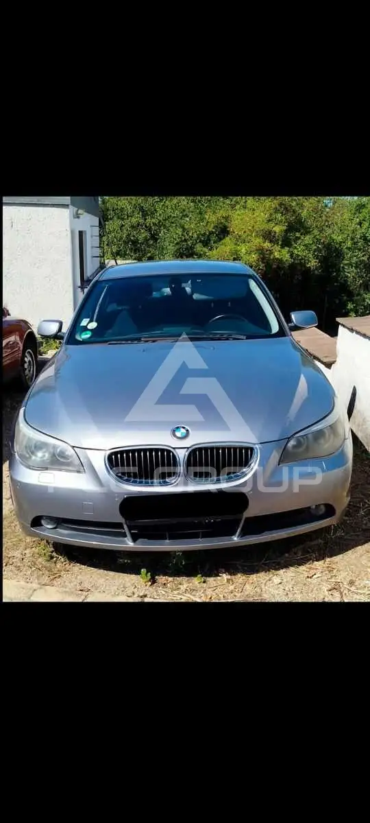 2005 BMW 523