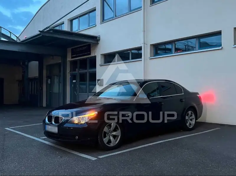 2005 BMW 523