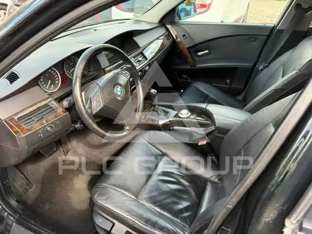 2005 BMW 523