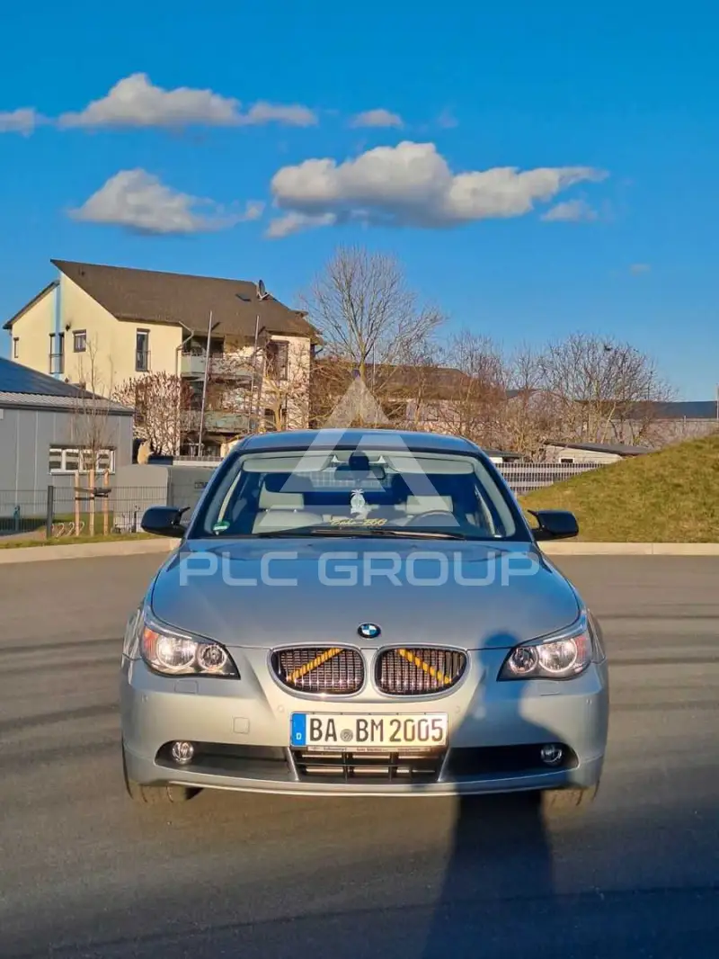 2005 BMW 523
