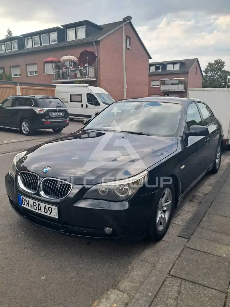 2005 BMW 523