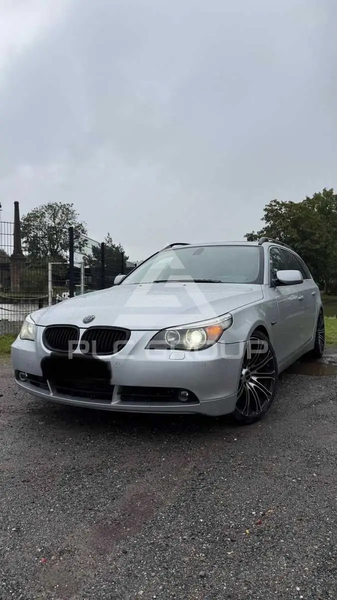2005 BMW 530