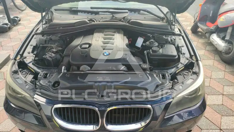 2005 BMW 525