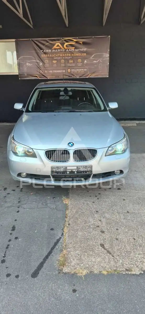 2005 BMW 525