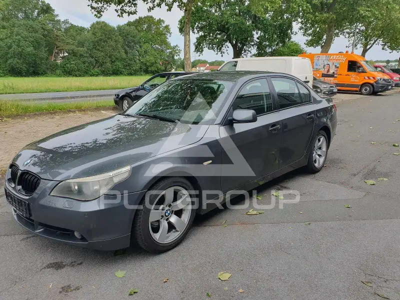 2005 BMW 525