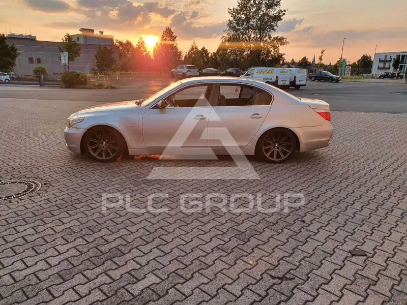 2005 BMW 525
