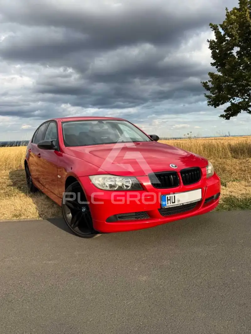 2005 BMW 320