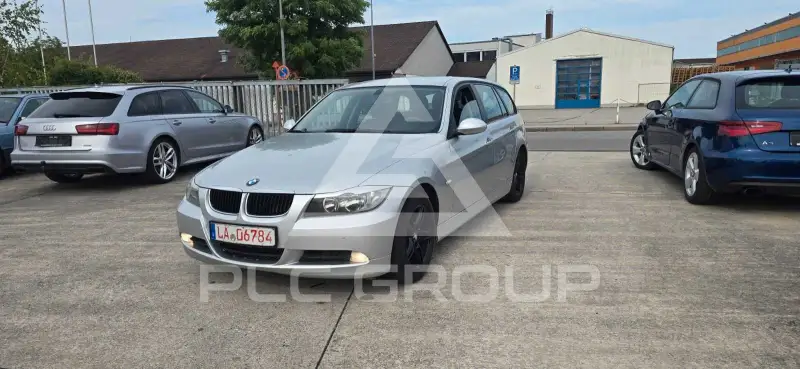 2005 BMW 320