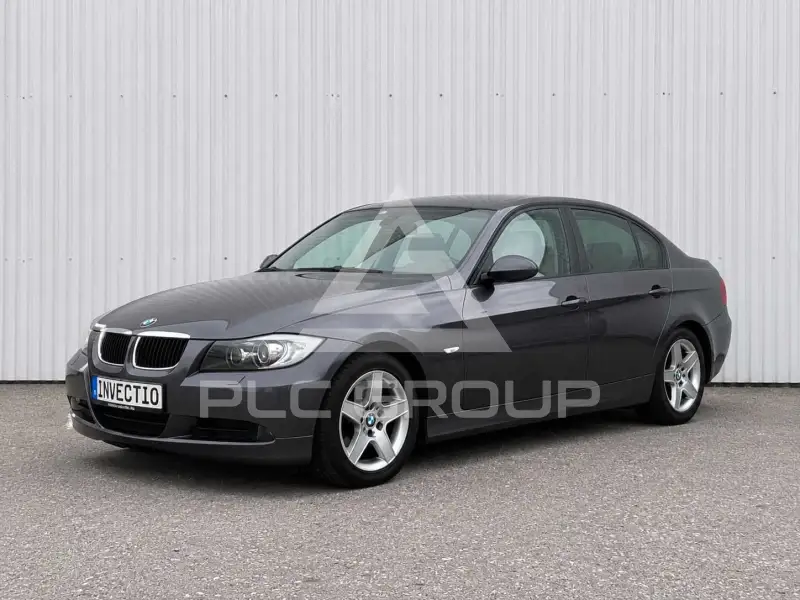 2005 BMW 320