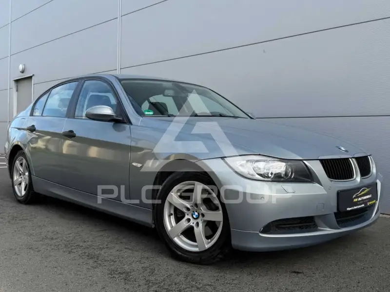 2005 BMW 320