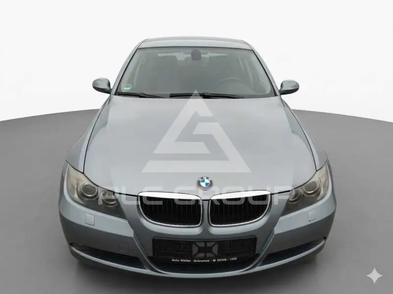 2005 BMW 320